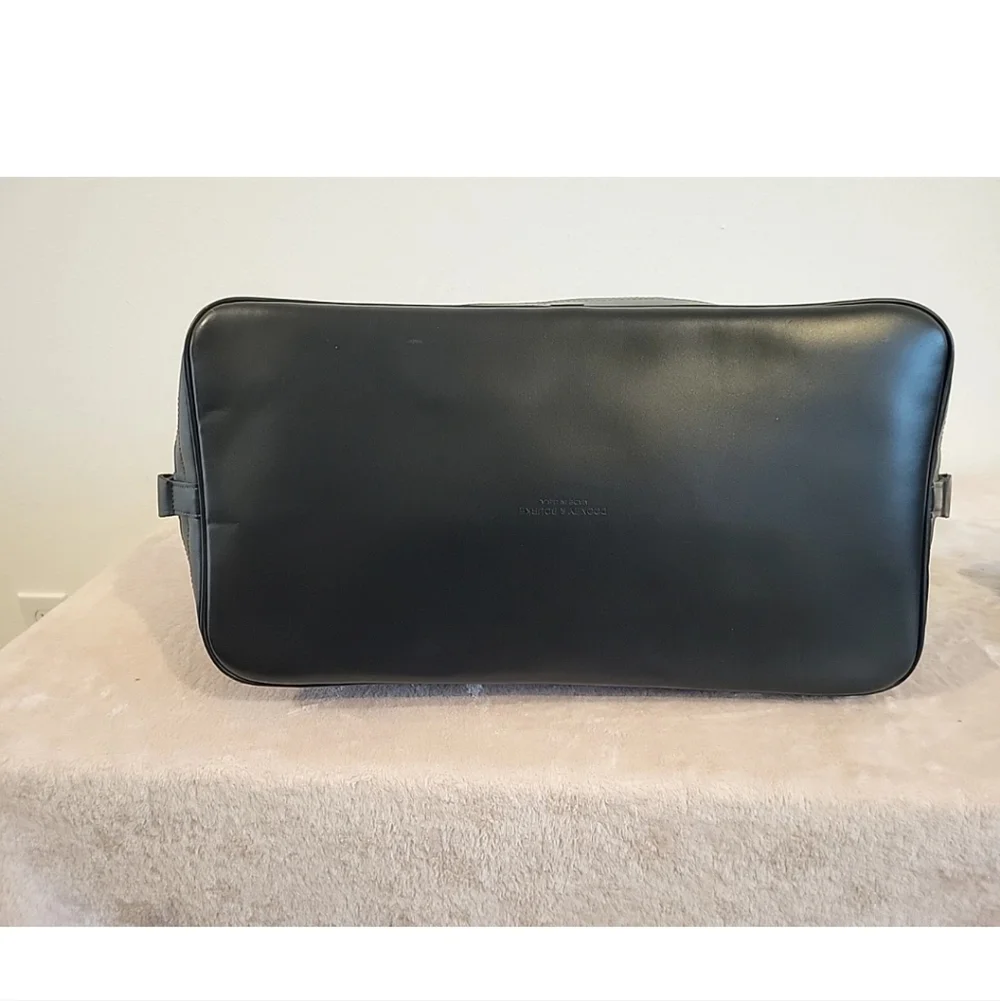 Elegant Black Leather Women's Bag